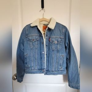 Levis original trucker jacket NWT size Small